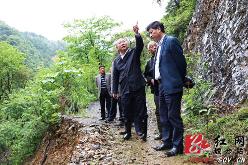 湖南南山国家公园管理局党委书记,城步县委书记罗建南带头深入白毛坪