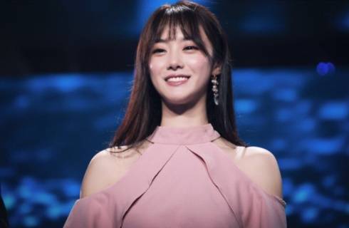 lol:小钰下巴脱臼合不拢嘴,rookie意外躺枪:这届网友太邪恶!