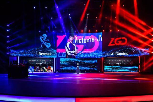 全球十大体育品牌争先入局电竞!谁能赢下这场10亿人市场争夺战?