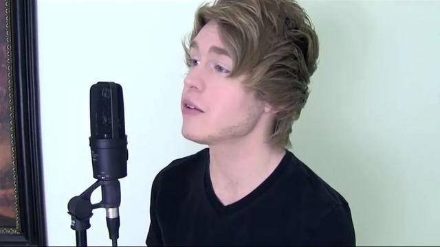 为自证头号粉丝，这群还未成年的女孩竟向YouTube网红发露骨视频....