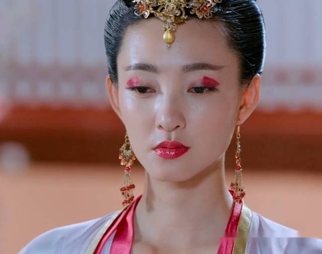 封神演义:妲己黑化除眼妆成焦点外,还有一小物件引得众人热议!