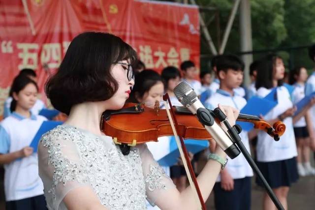 抚州一中,抚州一中实验学校2019年"五四"表彰先进大会暨第14届艺术节