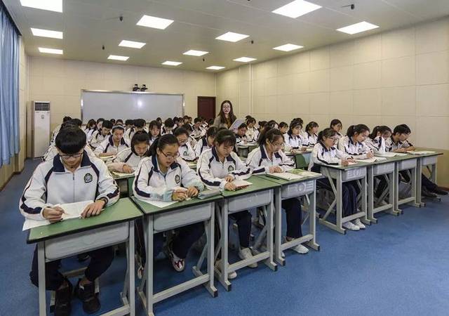 攀枝花市大河中学校2019年高中部招生简章(学校代码:03401)