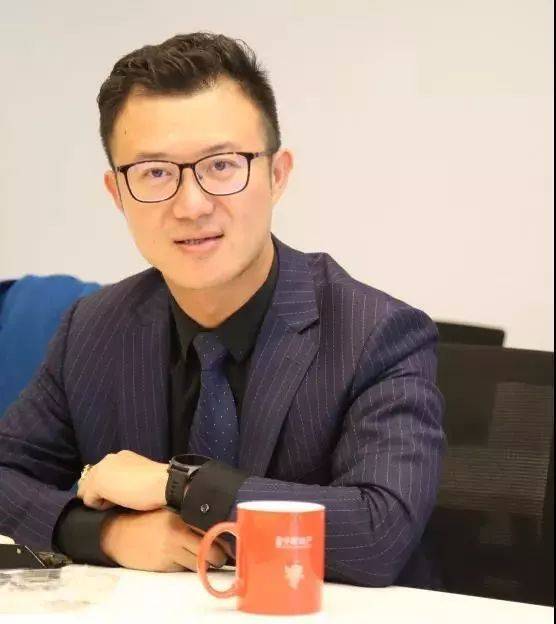上海中原爱心社社长余昆发言