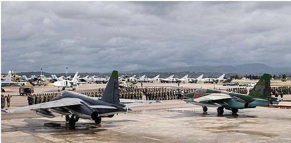 比美国还嚣张!刚刚,大批火箭弹朝俄罗斯的军事基地飞去!