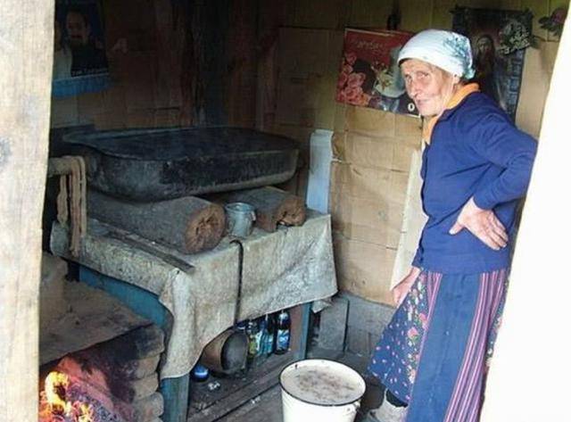 俄罗斯每年卖石油几万亿,为何却还不是发达国