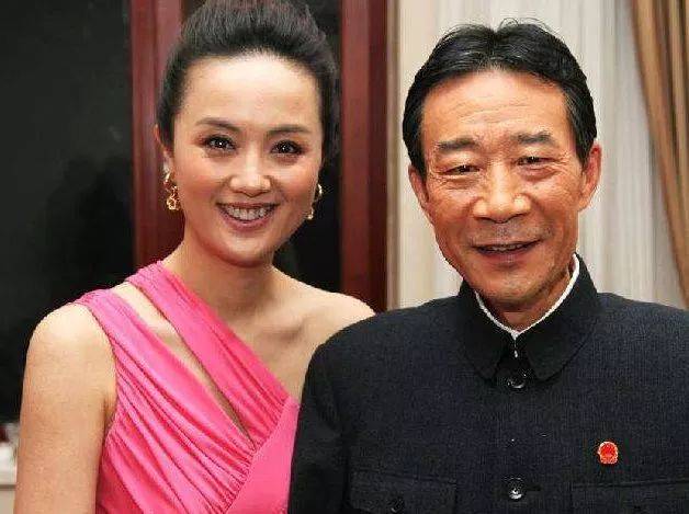 原来他就是李雪健的儿子不靠父母靠自己今成北电导演系硕67士
