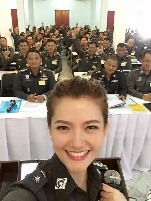 直击亚洲六国女警除印度女警外个个都是大美女