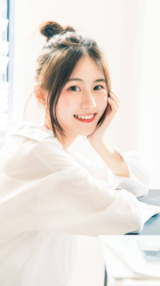 丸子头清新美女私房迷人写真图片手机壁纸