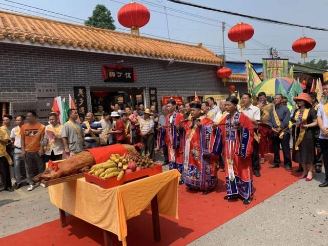 宾日村伍丁祠祭祀仪式