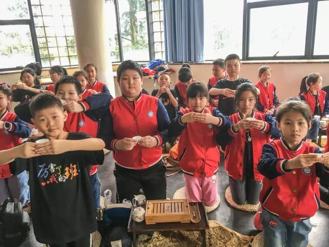 感恩父母 快乐成长|重庆渝中区邹容小学10岁集体生日会