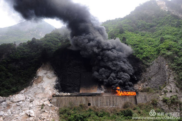 【头条】汶川地震十周年回看:宝成铁路陇南徽县境内109隧道抢险283