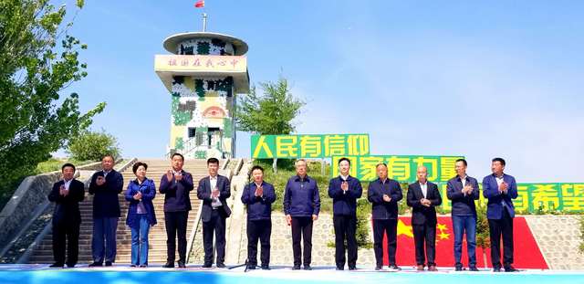 第十三届新疆塔城-兵团第九师山花节在《