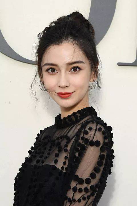 "我花了1850万还没睡到女明星!"华人富豪怒告澳洲中介