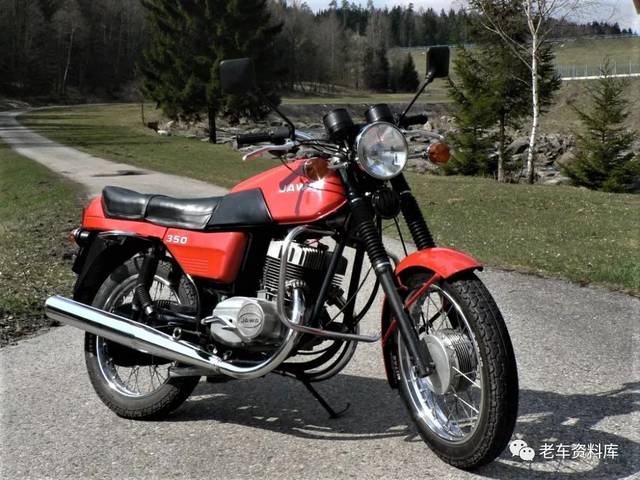 一辆里程数只有98公里的1989年产捷克斯洛伐克jawa 350摩托车