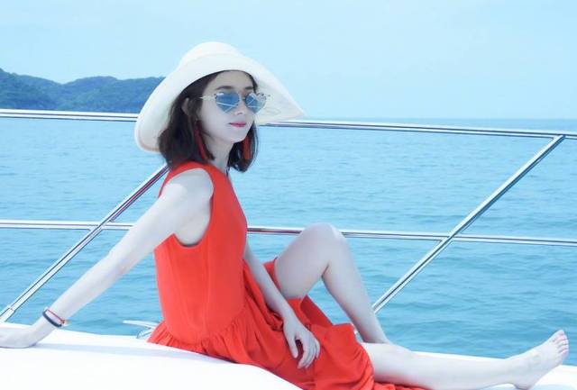 5位小脚最好看女明星,杨幂高圆圆范冰冰赵丽颖,谁的脚最好看?