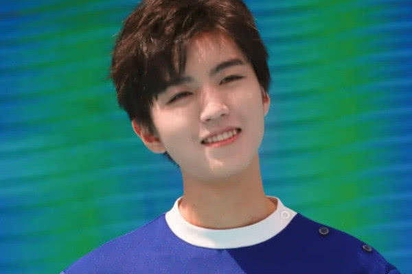 王俊凯魅力有多大?参加活动时镜头扫到台下,网