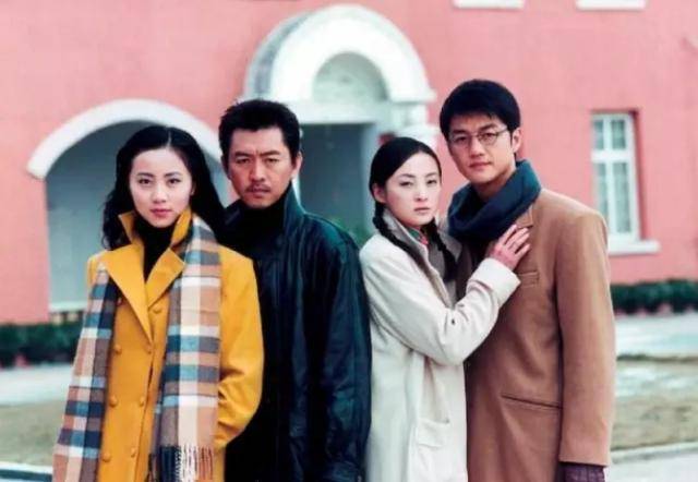 黄磊女儿成长视频公开,意外暴露孙莉年轻时的美貌,不输女明星