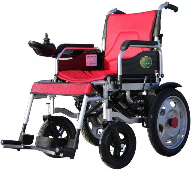 操作简单,适用于上肢功能较差,身体衰弱不能驱动普通轮椅,或虽能驱动