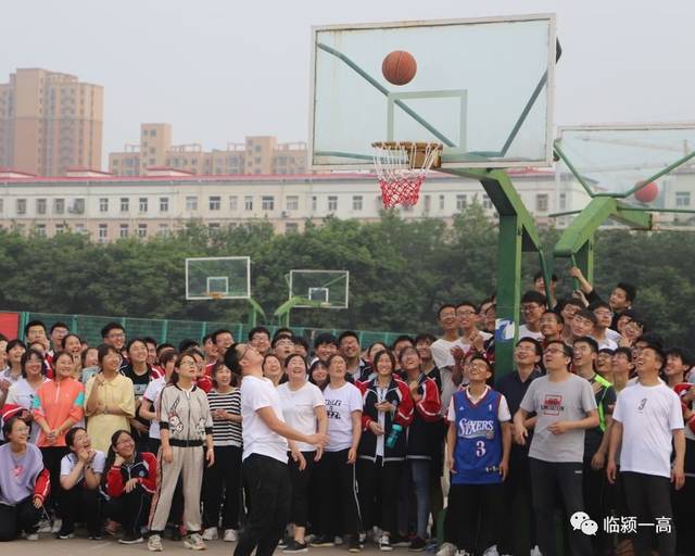 临颍:一高老师的另一面