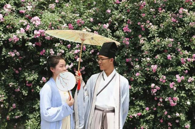 此生无悔入华夏,来世还生种花家