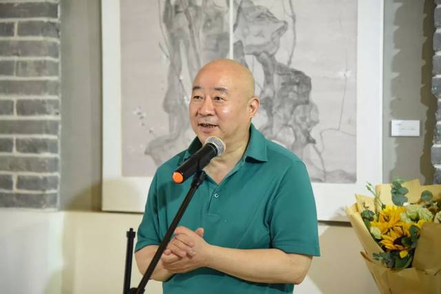 李夏夏工笔花鸟作品展隆重开幕