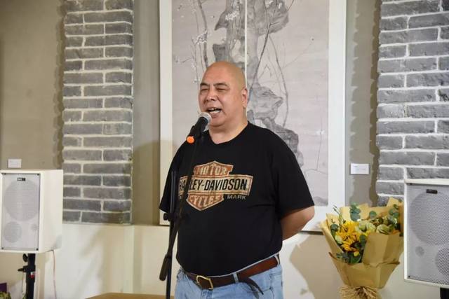 李夏夏工笔花鸟作品展隆重开幕