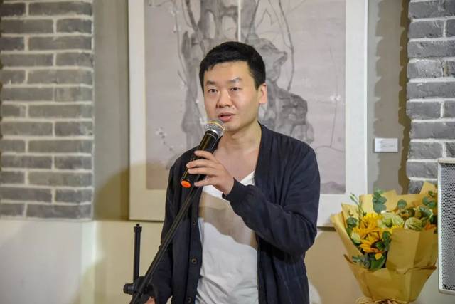 李夏夏工笔花鸟作品展隆重开幕