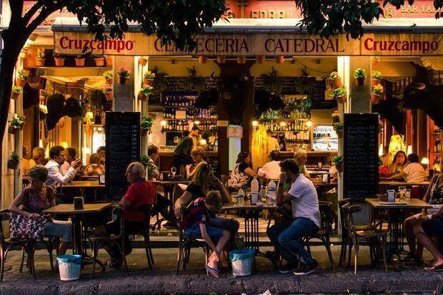 如何用最少的花费移民到世界上最适合养老的国家