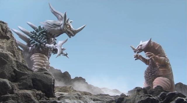 奥特曼:泰兰特大战三大怪兽,虽打死一头,却因自