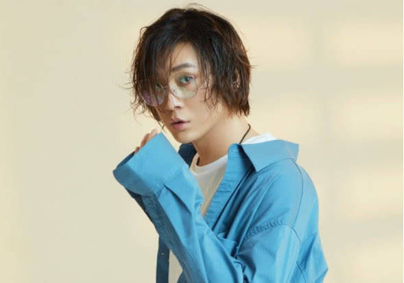 王者荣耀:指法芬芳张大仙秀牛魔V字击飞,网友