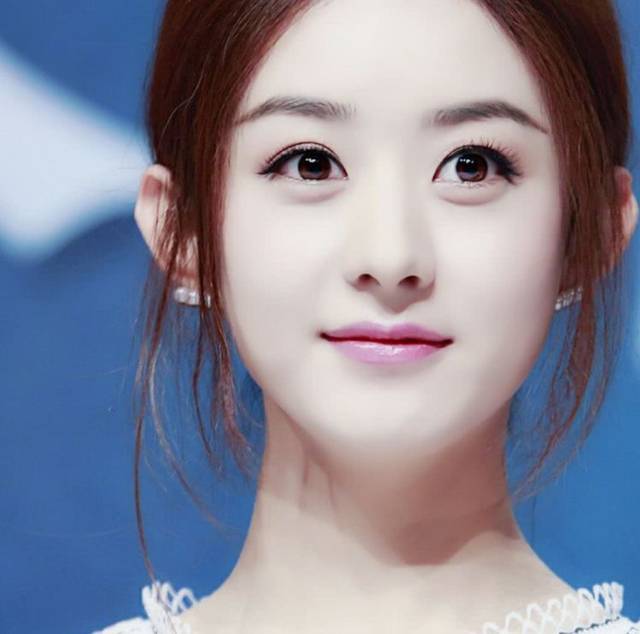 曾是赵丽颖御用替身,趁其怀孕疯狂拍戏,如今终