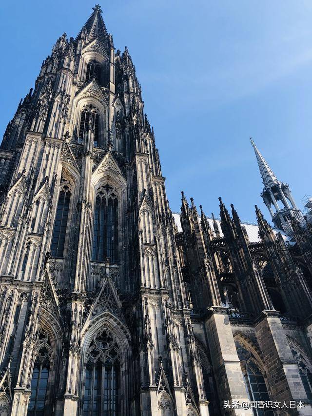 坐落在莱茵河畔的世界第三大哥特式教堂科隆大教堂
