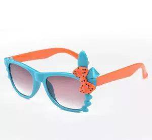 客官请留步,10000副眼镜集赞就送!免费等你拿