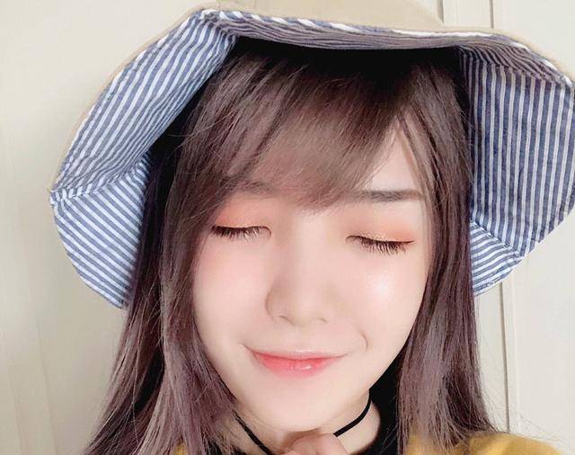 卢本伟久违现身斗鱼直播间!老玩家一句话大家