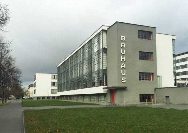 栽花插柳、源远流长 德绍包豪斯校舍与同济大学文远楼 | 李振宇 钱锋 | 时代建筑2019年第3期