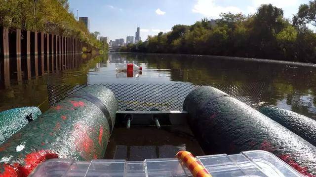 全世界最垃圾的一款游戏,一座城市的居民却为