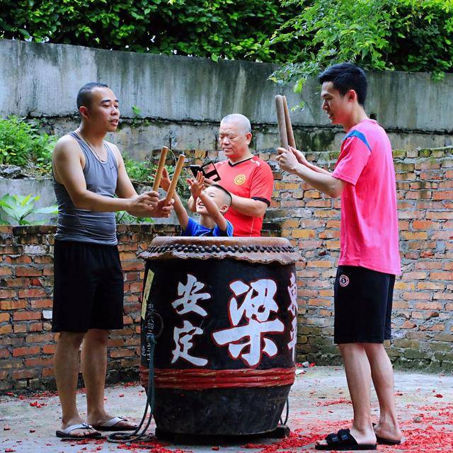 车陂东平梁起龙船暨龙船会20年啦,可喜可贺!