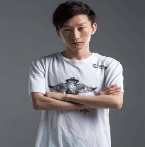 年少有为!前LOL职业选手电棍回忆录