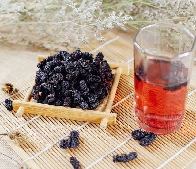 关注 ▏柳疃镇第二届桑葚采摘节火爆启幕,一起看看桑葚有啥保健功