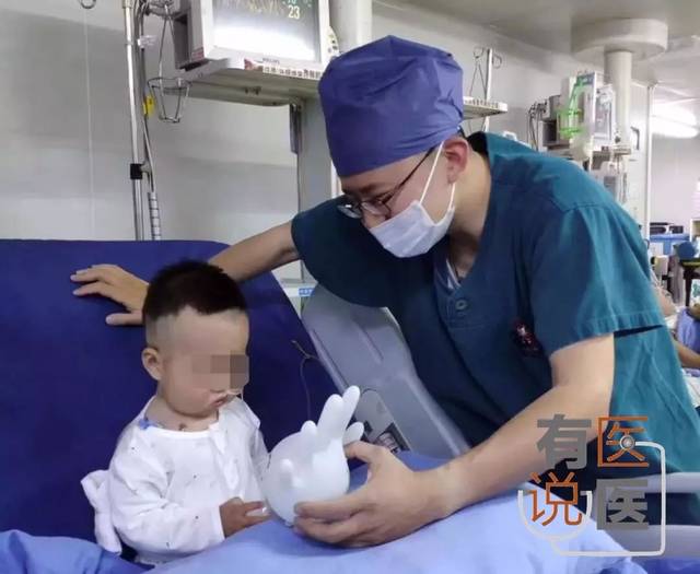 男童感冒5天突然病危!医生呼吁这些症状千万要注意,家长再忙也要