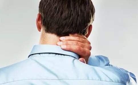 落枕了,疼!脖子动不了?教你快速缓解!