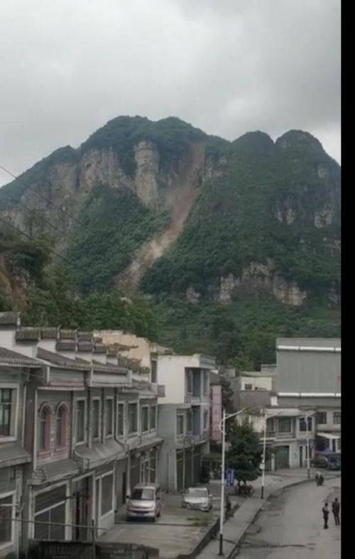 贵州省金沙县新化乡发生岩体崩塌,当地已撤离480余人