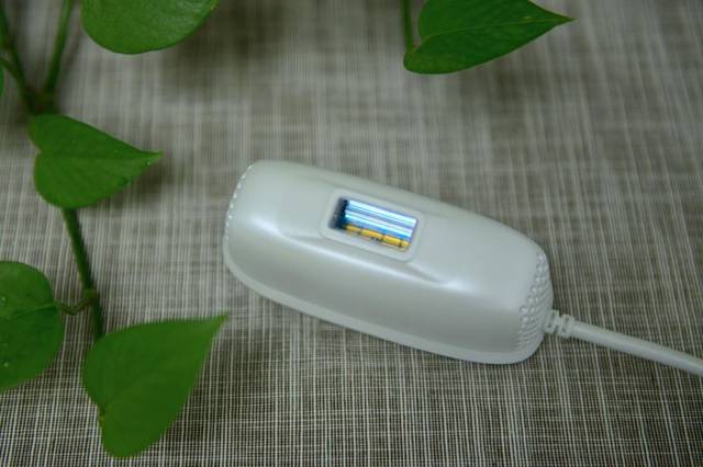 有些女生为了去除体毛,竟然想秃了头…