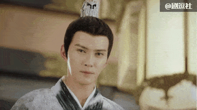 剧照上穿着白衣气鼓鼓的表情一手扶门一手叉腰,秒回叉腰太师宇文护啊.