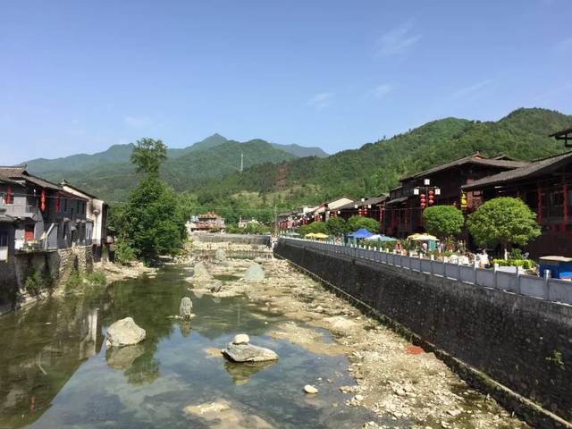 商洛旅游推荐 天蓬山寨 漫川人家 月亮洞景区 凤冠山自然风景区