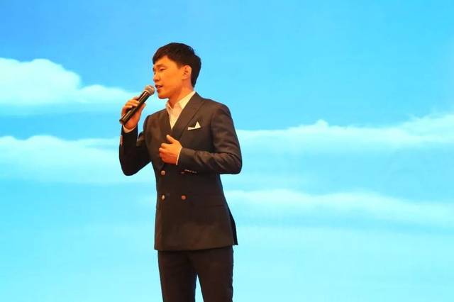 傲日其愣一首新歌《草原情歌王》 第一次听~好