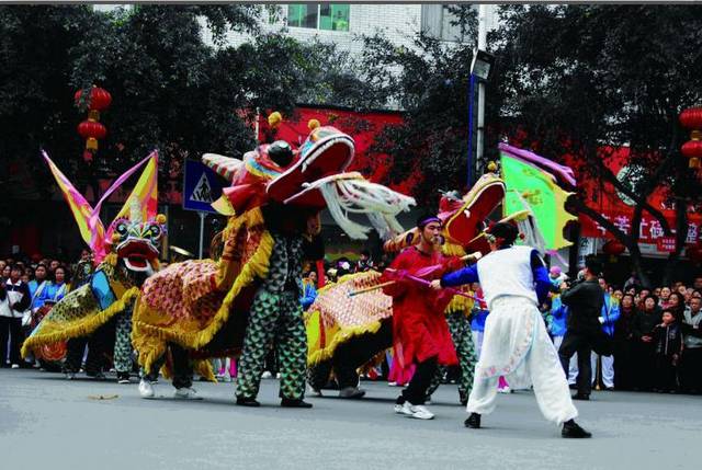 罗城麒麟灯表演(犍为县档案馆 供图)