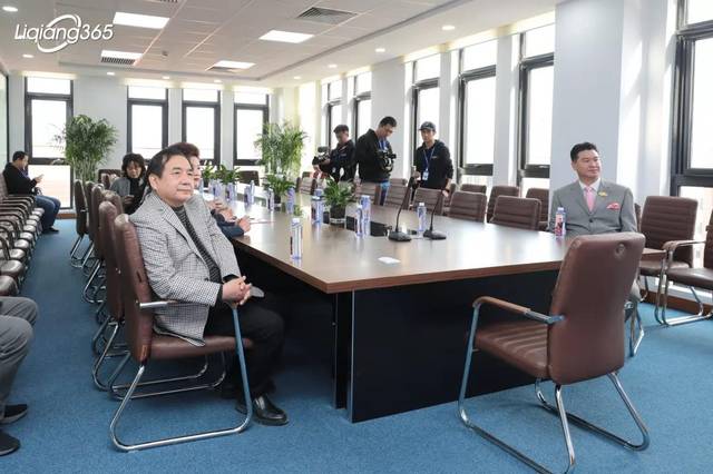 北京传奇首富,中国拥有法拉利第一人李晓华先生,莅临李强365总部