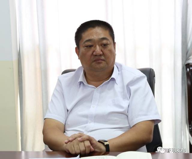 县政府副县长靳风光主持召开2019年夏秋两季农作物秸秆禁烧工作会议